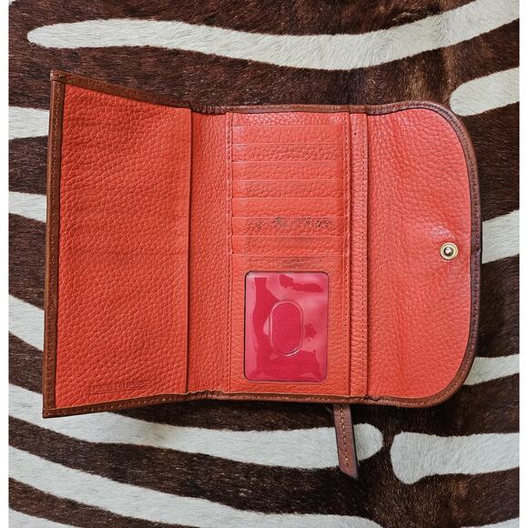 Dooney & Bourke Wallet Pebble Grain Continental Clementine Orange Gold Clutch - Picture 4 of 6